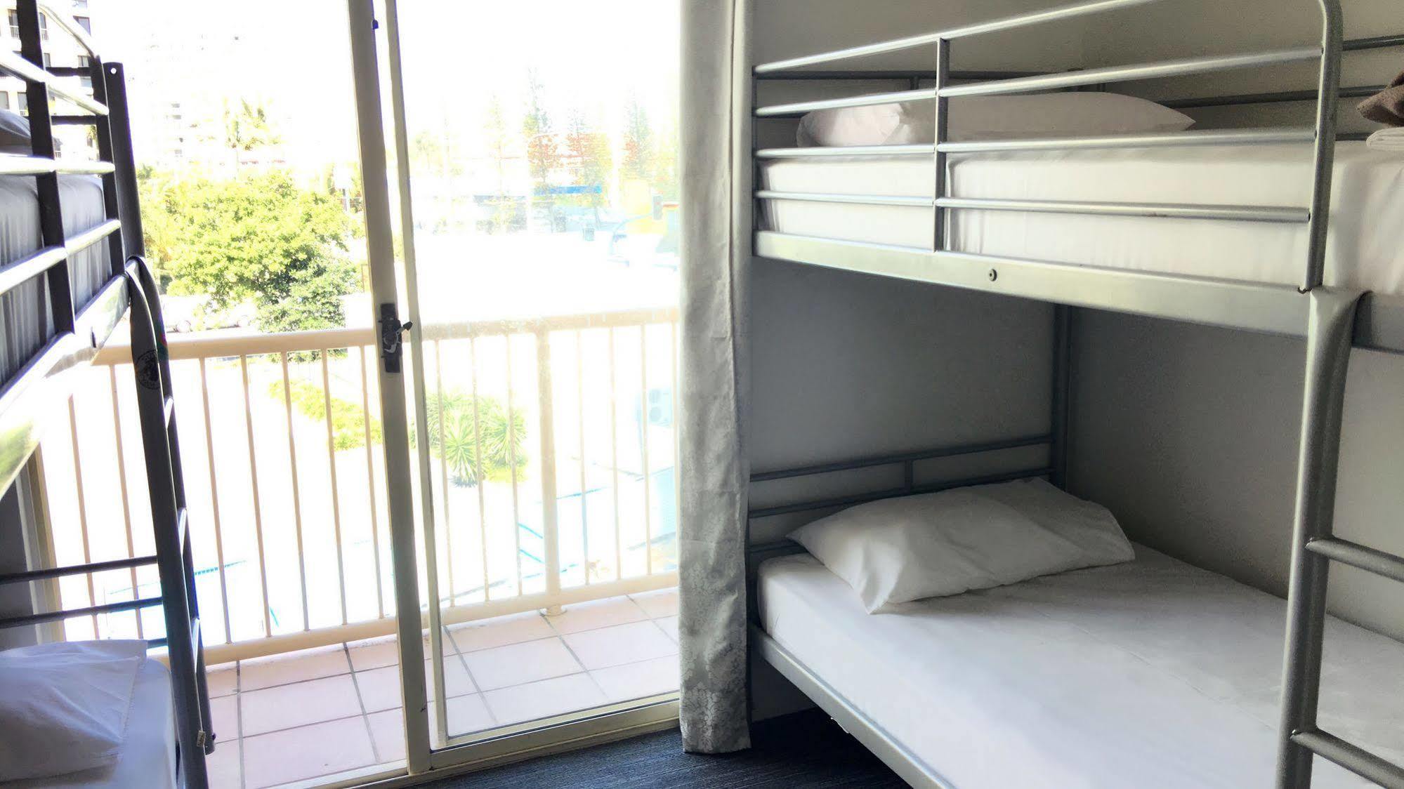 Gold Coast Hostel ภายนอก รูปภาพ