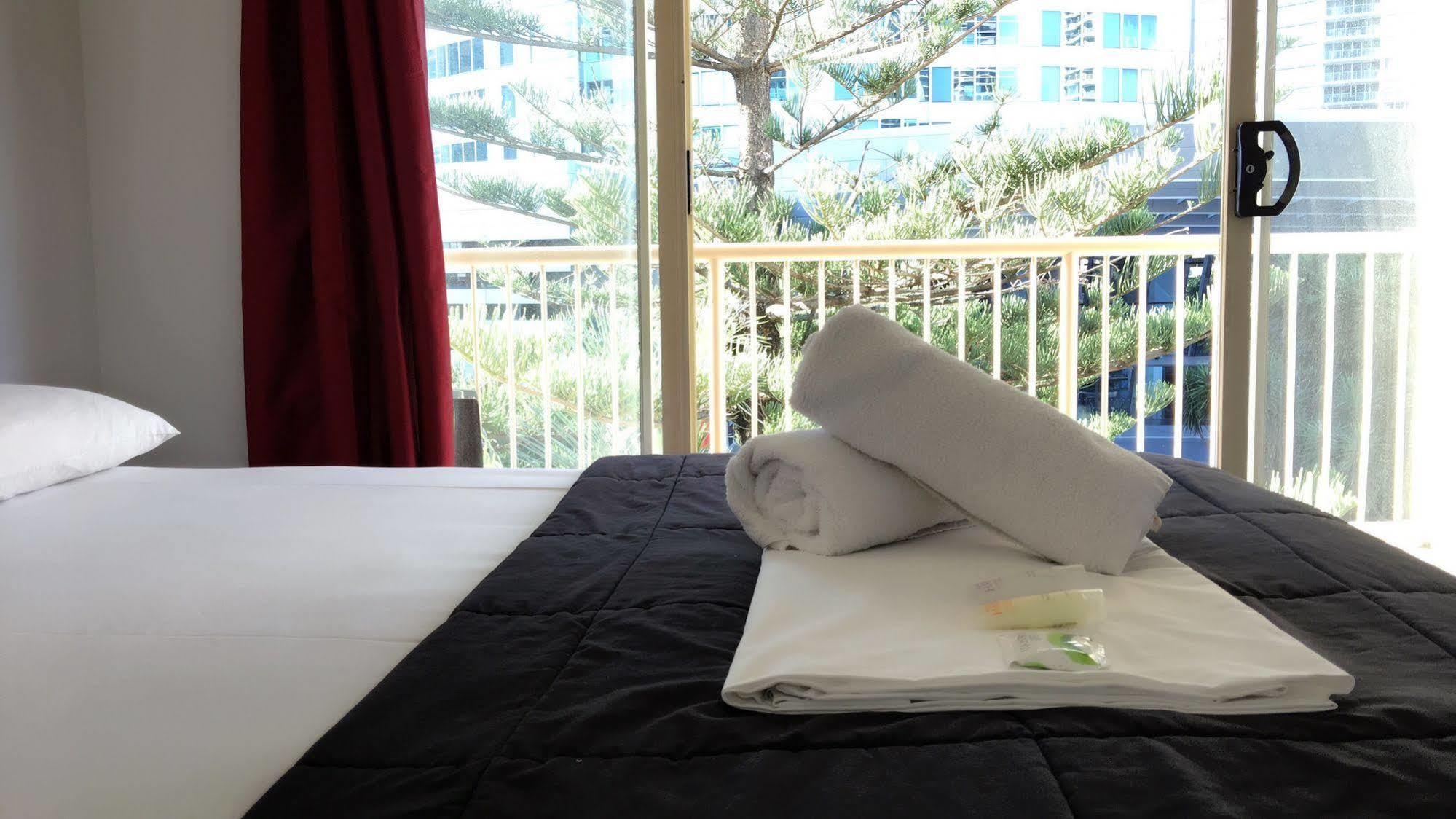 Gold Coast Hostel ภายนอก รูปภาพ