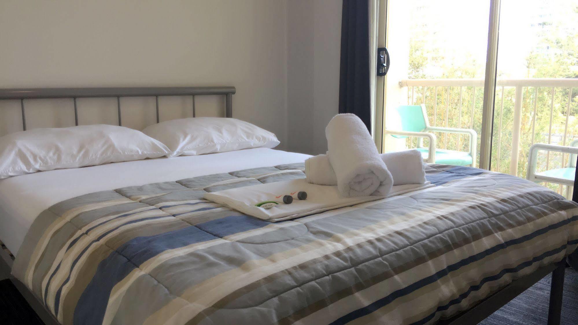 Gold Coast Hostel ภายนอก รูปภาพ